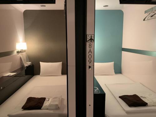 First Cabin Atagoyama Room Type - 2 Business Class Cabins - Male