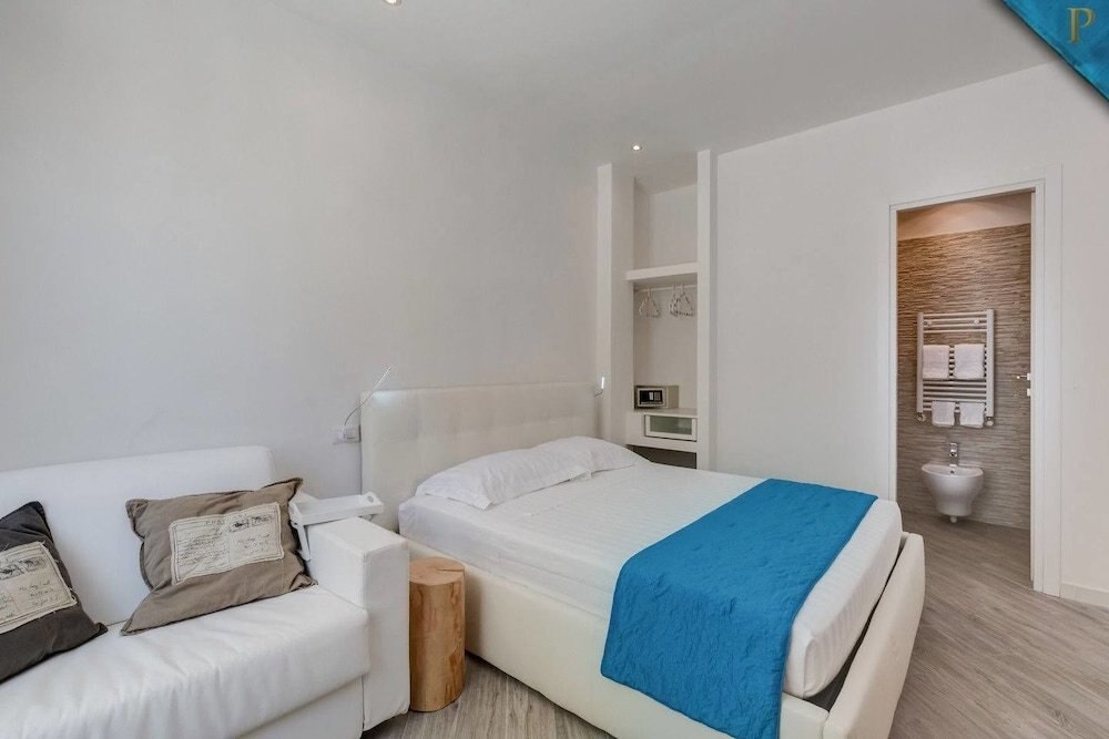 Piccolotel Room Type - Deluxe Double Room