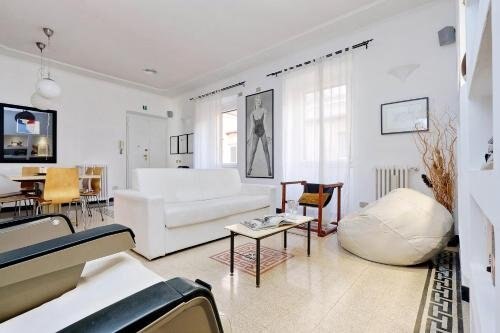 Clementina - WR Apartments - Tap to explore photos