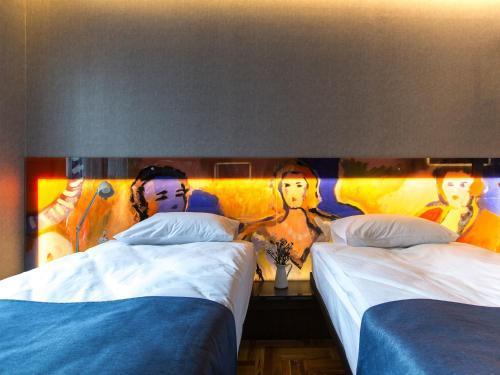 Lampa Design Hotel - Special Class - Tap to explore photos