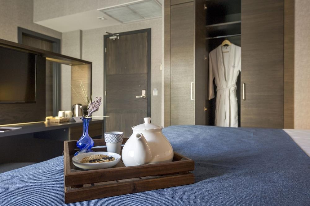 Lampa Design Hotel - Special Class Room Type - Deluxe Room, 1 King Bed with Sofa bed, Terrace Lampa Design Hotel - Special Class Room Type - Deluxe Room, 1 King Bed with Sofa bed, Terrace