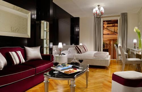 Lifestyle Suites Rome - Tap to explore photos