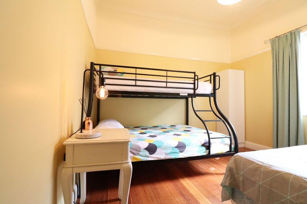 Brunswick Renaissance - Rejuvenate Stays - Tap to explore photos