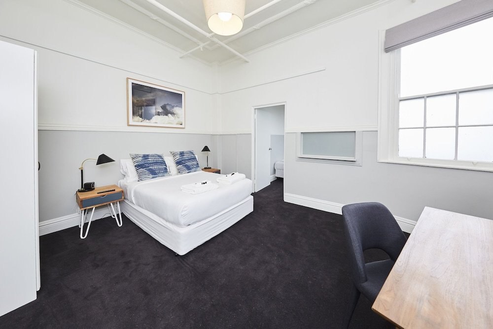 Bridgeview Hotel Willoughby Room Type - 3 Bed Family Room, Shared Bathroom Bridgeview Hotel Willoughby Room Type - 3 Bed Family Room, Shared Bathroom