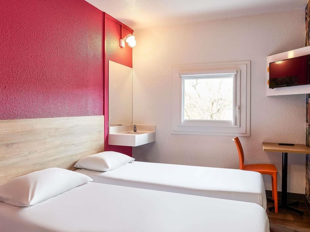 hotelF1 Paris Porte de Châtillon Room Type - Room, 2 Twin Beds (Side Car)