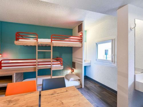 hotelF1 Paris Porte de Châtillon Room Type - Quadruple Room