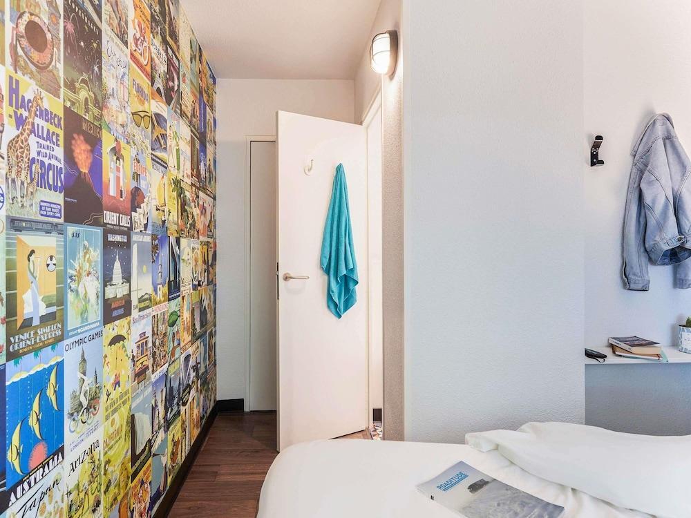 hotelF1 Paris Porte de Châtillon Room Type - Room, 1 Double Bed, Private Bathroom (Cabrio) hotelF1 Paris Porte de Châtillon Room Type - Room, 1 Double Bed, Private Bathroom (Cabrio)
