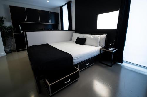 Kip Hotel Room Type - Small Studio with Kitchen
