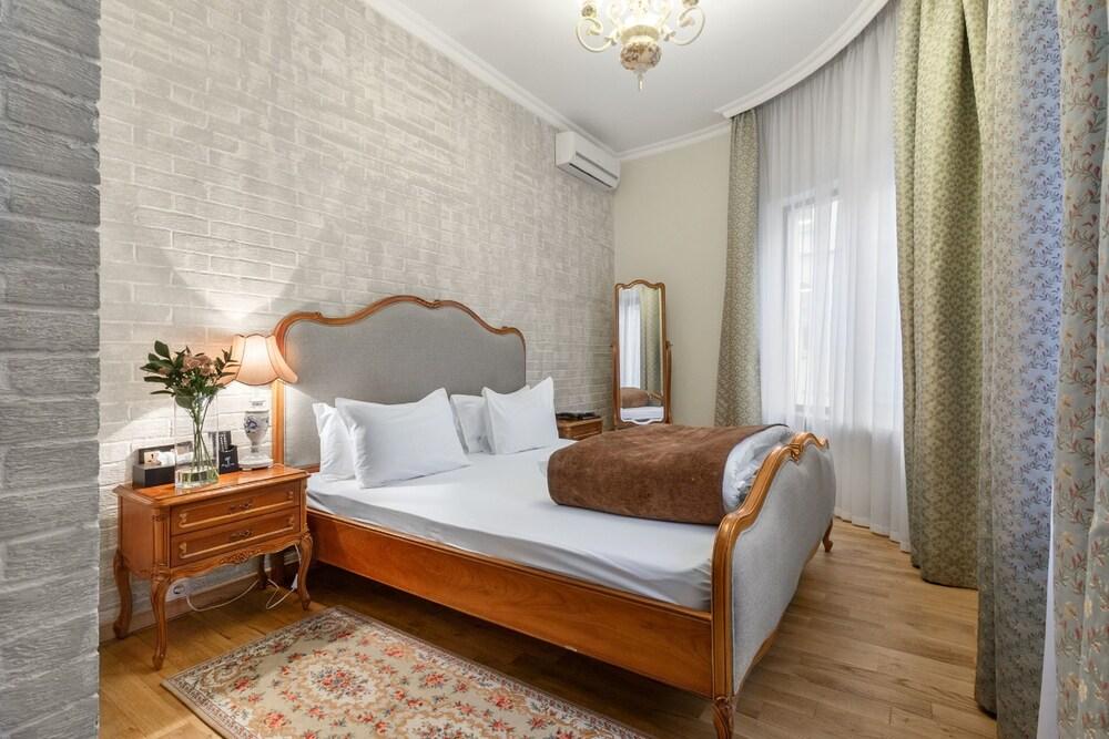Hotel Vremena Goda, Moscow