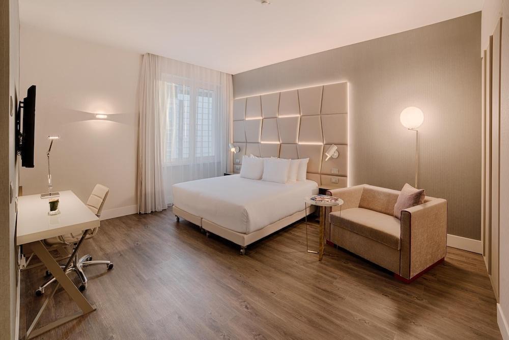 NH Collection Roma Palazzo Cinquecento Room Type - Family room quadruple NH Collection Roma Palazzo Cinquecento Room Type - Family room quadruple