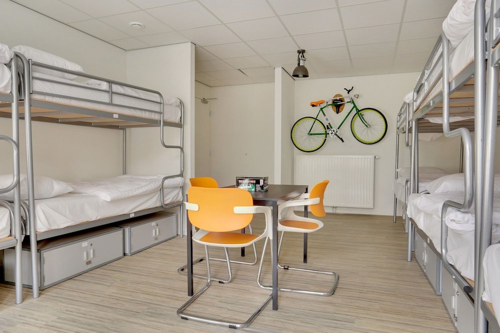 Dutchies Hostel Room Type - 1 Bed in Mixed Shared Dormitory (10 bed)