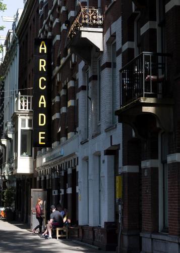 The Arcade Hotel - Tap to explore photos