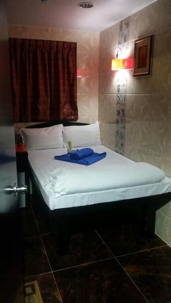 Kabayan Hostel Room Type - Double Room