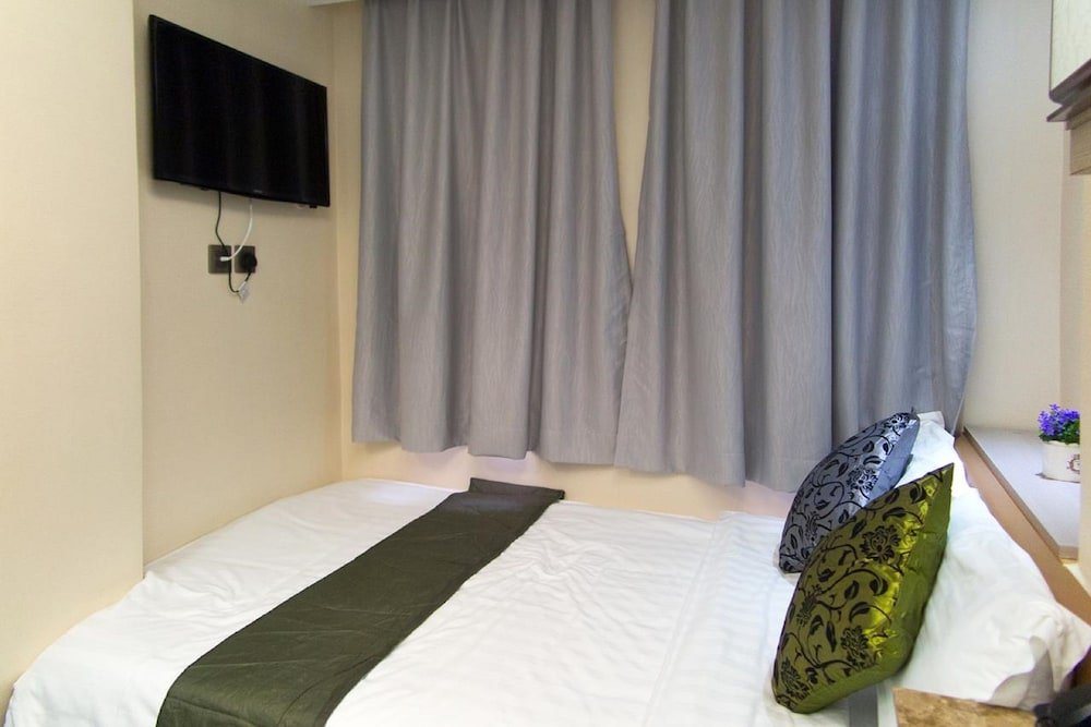 METROPLACE BOUTIQUE Room Type - Standard Double Room