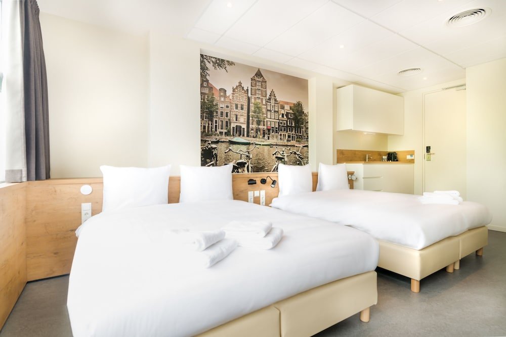 Citiez Hotel Amsterdam Room Type - Small Family Room (including free parking) Citiez Hotel Amsterdam Room Type - Small Family Room (including free parking)