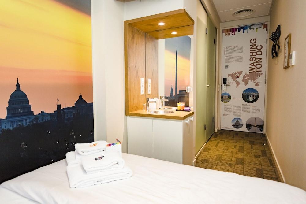 Citiez Hotel Amsterdam Room Type - Economy Double Room (Including free parking)