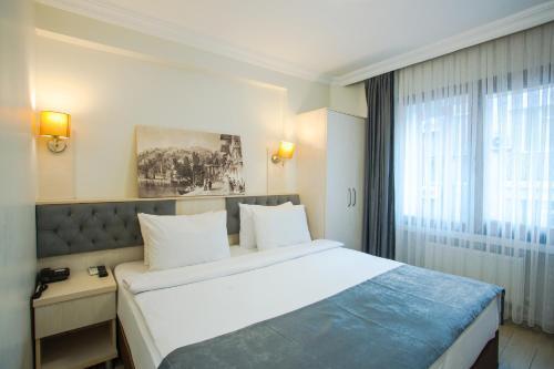 Sim Hotel Istanbul Old City - Tap to explore photos
