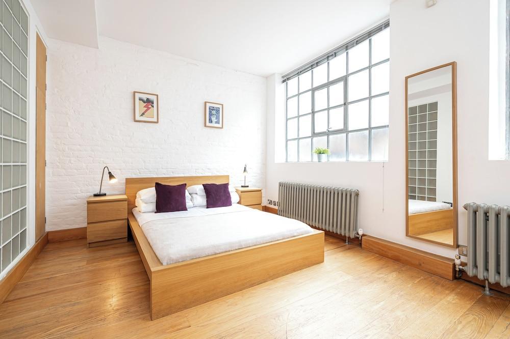 Shoreditch City Living Room Type - City Loft