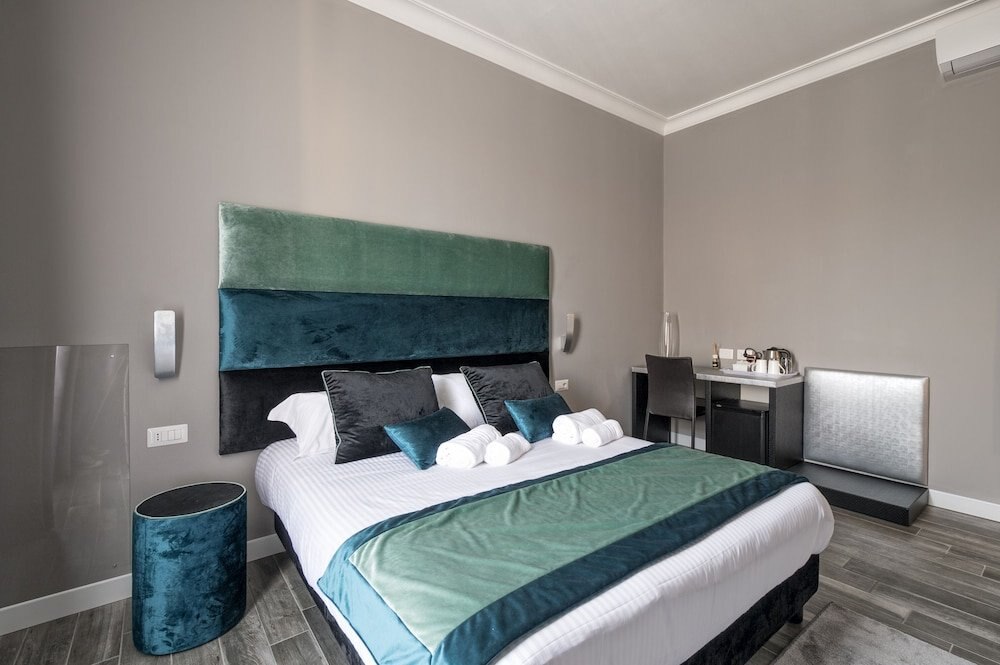 Lea Luxury Rooms - Tap to explore photos