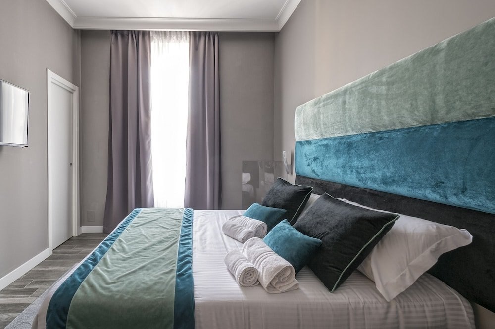 Lea Luxury Rooms - Tap to explore photos