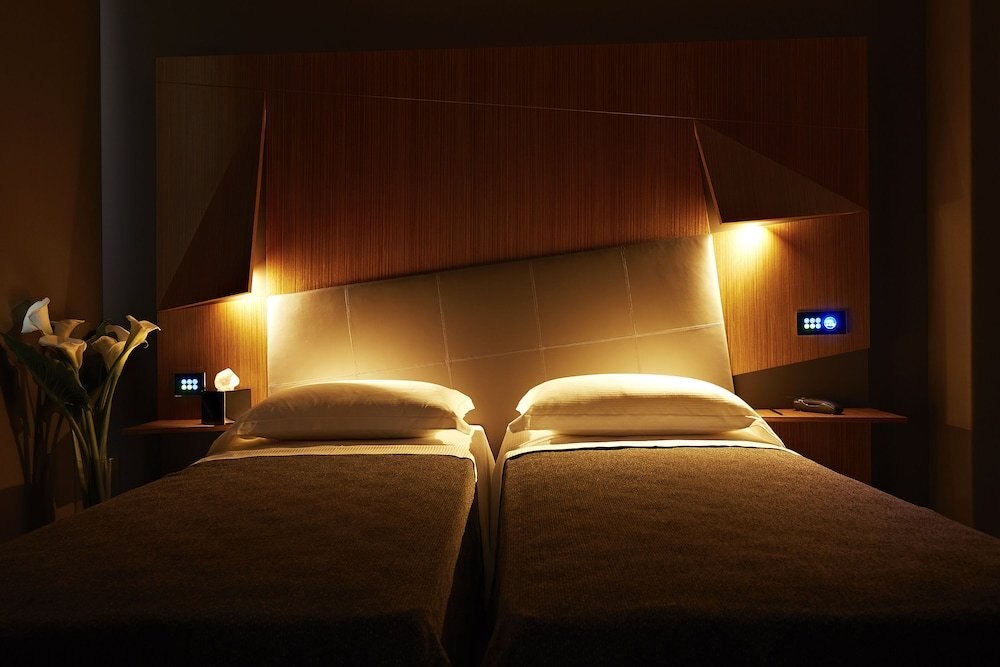 Hotel The Building Room Type - Classic Double Room