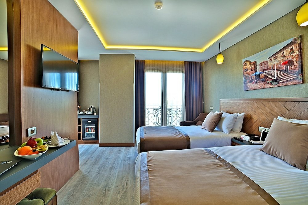 Corner Hotel Room Type - Family Room Corner Hotel Room Type - Family Room