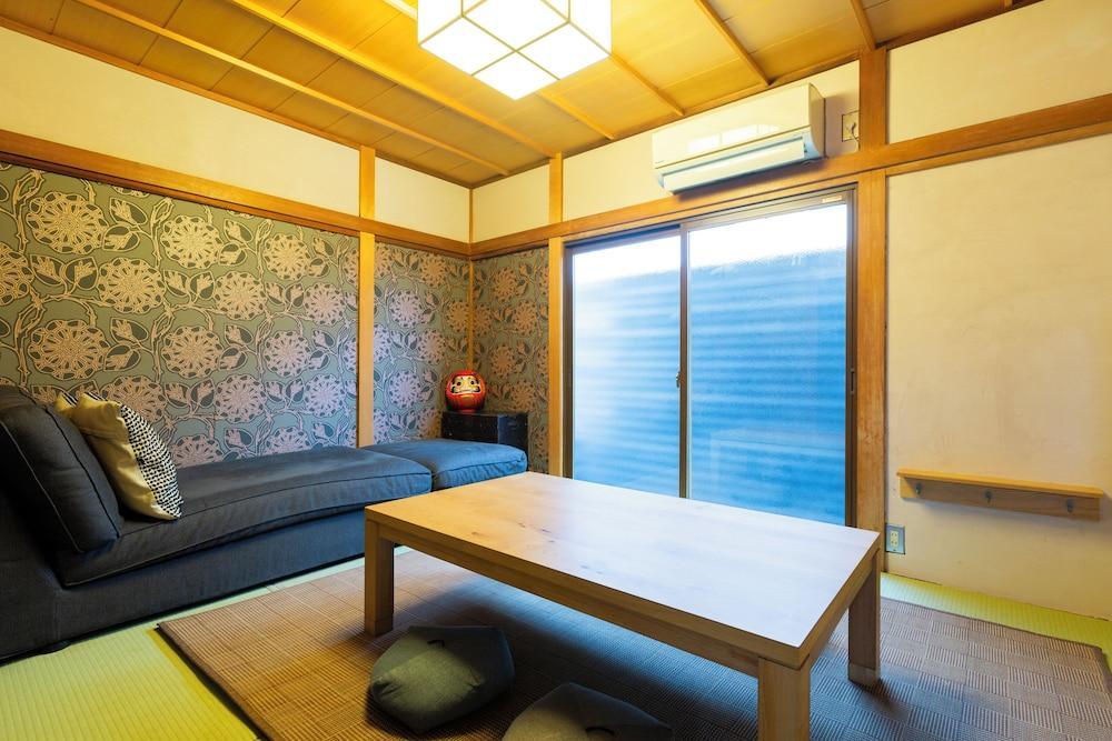 Araiya Room Type - Traditional House, 5 Bedrooms, Non Smoking Araiya Room Type - Traditional House, 5 Bedrooms, Non Smoking