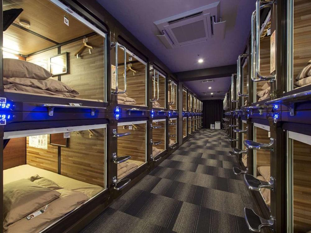 Anshin Oyado Tokyo Woman Shinjuku Ogikubo Branch. Room Type - Capsule room Women only for 2 people, Non Smoking