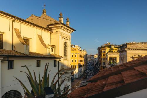 Roma Luxus Hotel - Tap to explore photos