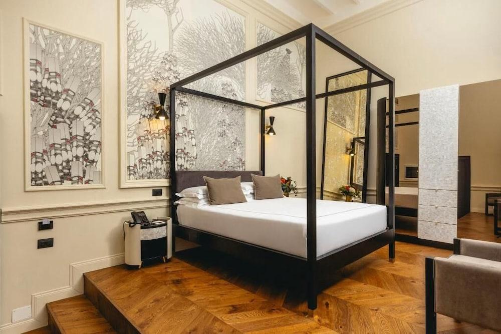 Roma Luxus Hotel - Tap to explore photos