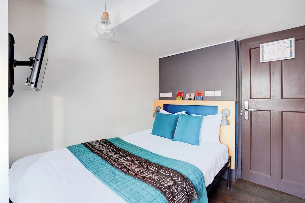 Peckham Room Hotel by Belvilla Room Type - Deluxe Triple Room, Multiple Beds