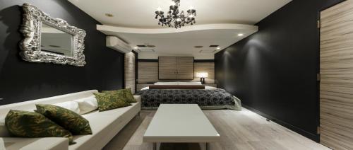 Hotel VARKIN Room Type - Standard Queen Room