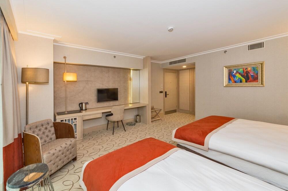 Mare Park Hotel Room Type - Deluxe Triple Room Mare Park Hotel Room Type - Deluxe Triple Room