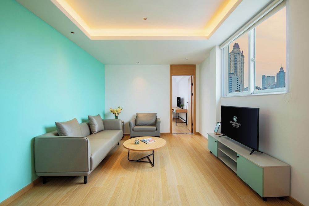 LNCommunity Room Type - Deluxe Studio Suite