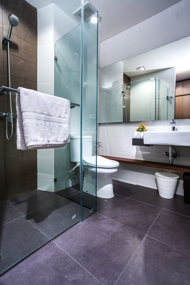 Upscale Suites - Tap to explore photos