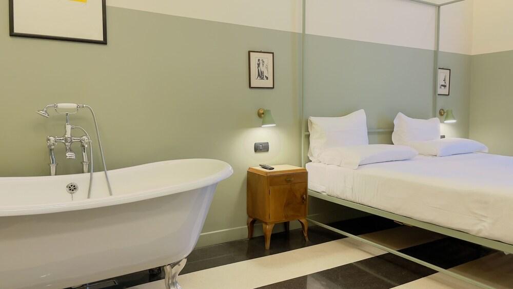 Vino e Oli Residenze Room Type - Design Apartment, 1 King Bed with Sofa bed, Non Smoking, Housekeeping (4.4) Vino e Oli Residenze Room Type - Design Apartment, 1 King Bed with Sofa bed, Non Smoking, Housekeeping (4.4)
