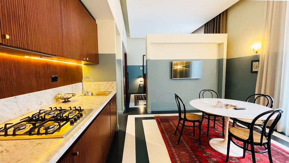 Vino e Oli Apartments Room Type - Junior Apartment, 1 King Bed with Sofa bed, Non Smoking, Housekeeping (2.3)