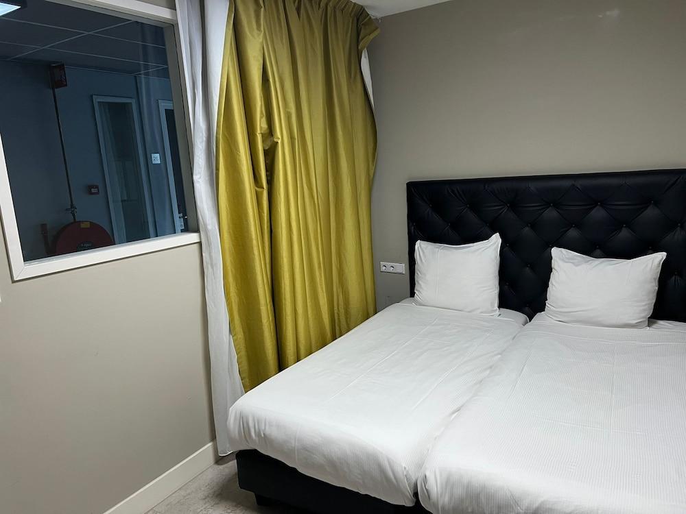 Camp-Inn Hotel