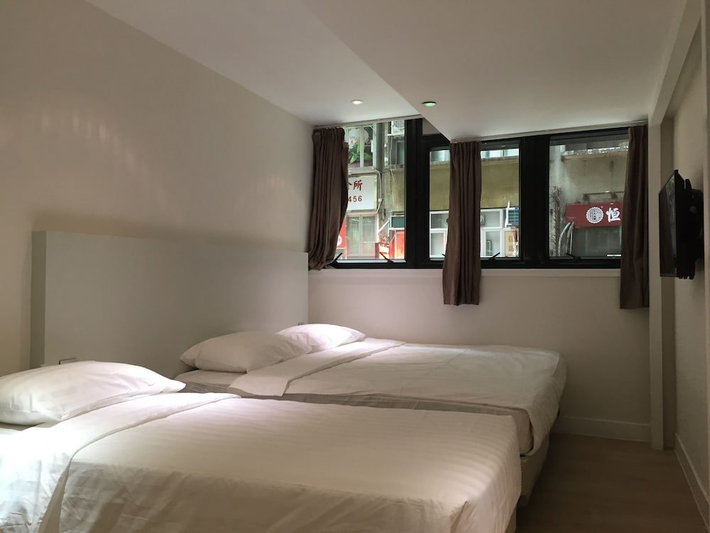Homy Central Room Type - Triple Room