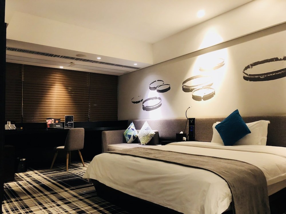Likto Hotel Room Type - Plus Queen Room