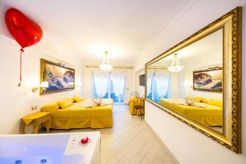 Suites Roma Tiburtina Elegance Room Type - King Suite with Spa Bath