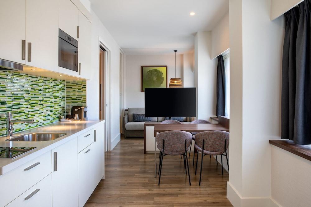 Element Amsterdam by Marriott Room Type - Deluxe Suite, 1 Double Bed