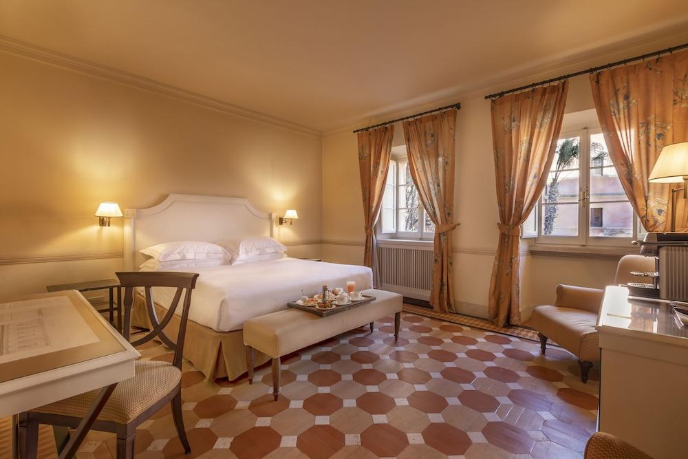 QC Grand Hotel Roma Room Type - Suite