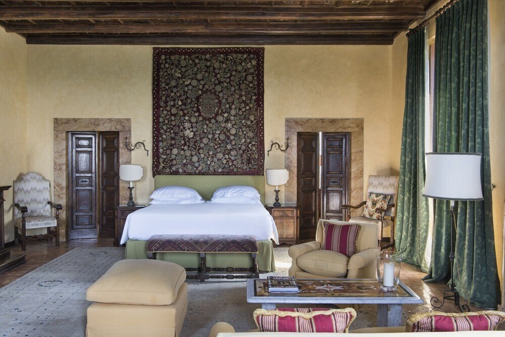 La Posta Vecchia Hotel Room Type - The Getty Suite