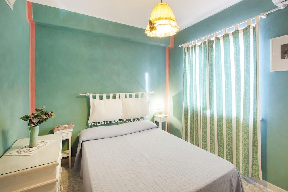 Agriturismo Torre Flavia Room Type - Economy Room, Ensuite, Sea View