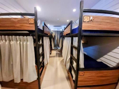 Back Home Backpackers Hostel Room Type - Bed in 10-Bed Mixed Dormitory Room