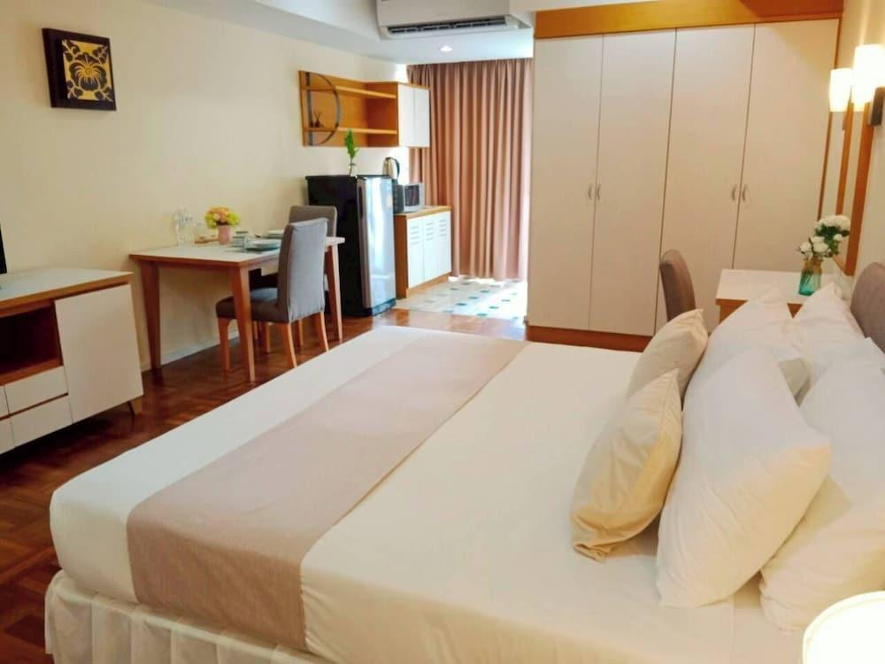 Sky Place Serviced Apartment