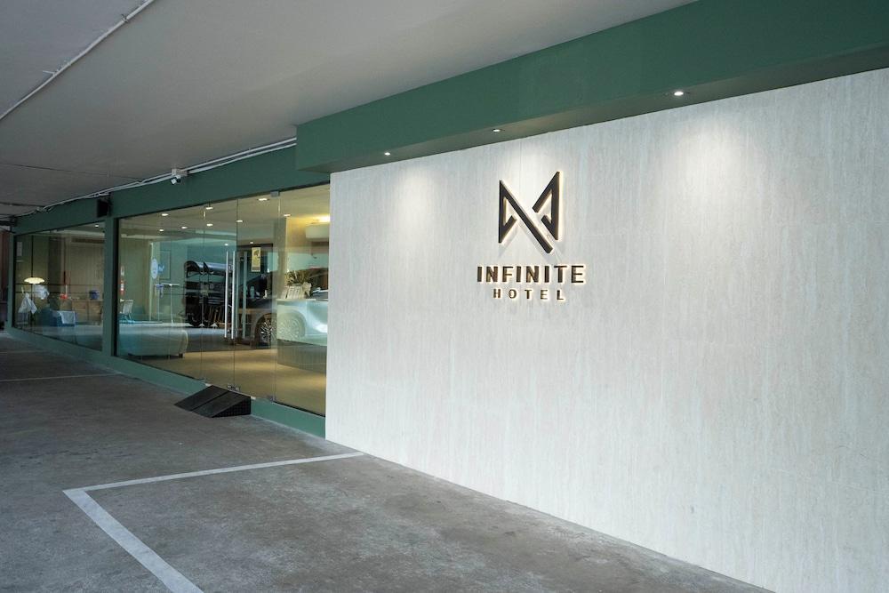 Infinite Hotel at Ratchada - Tap to explore photos