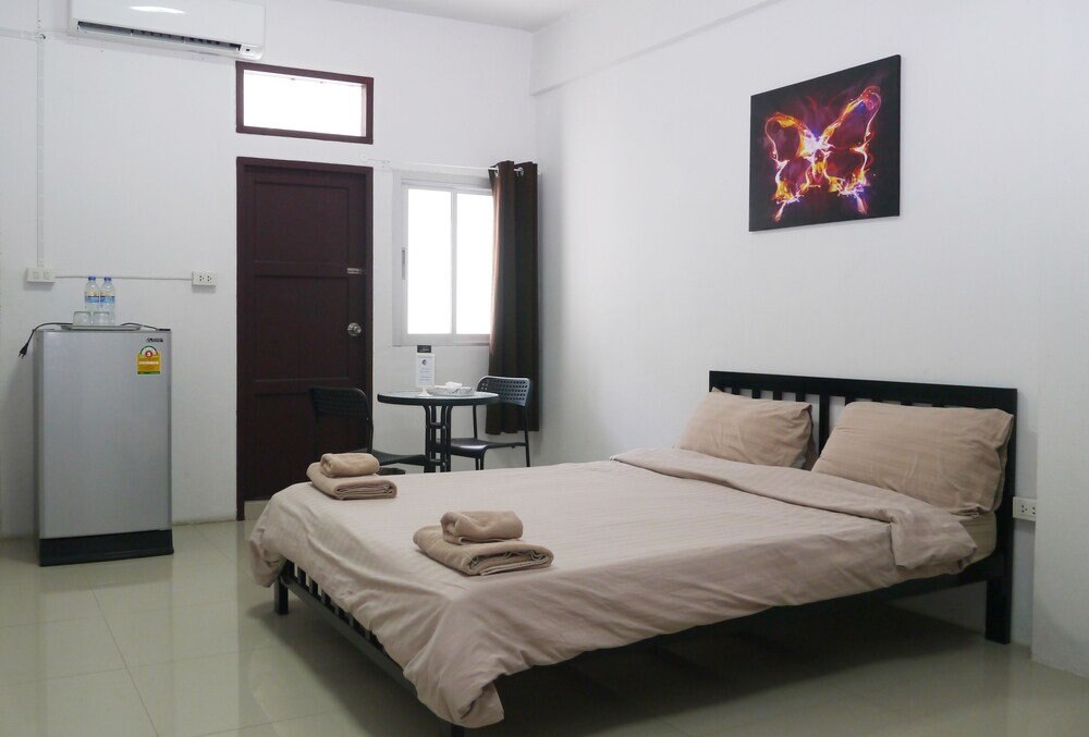 Baan Mai Guest House Room Type - Standard Double Room