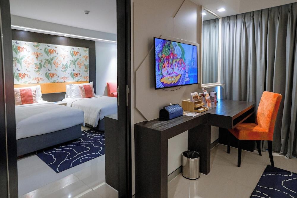 Hotel Clover Asoke Room Type - Two Bedroom Connecting Hotel Clover Asoke Room Type - Two Bedroom Connecting